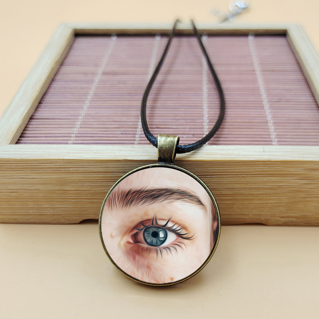 eyes necklace