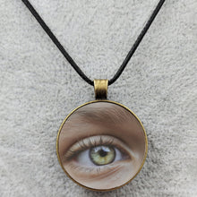 Load image into Gallery viewer, eyes necklace