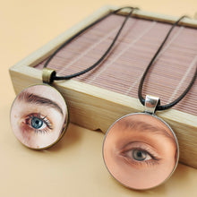 Load image into Gallery viewer, eyes necklace