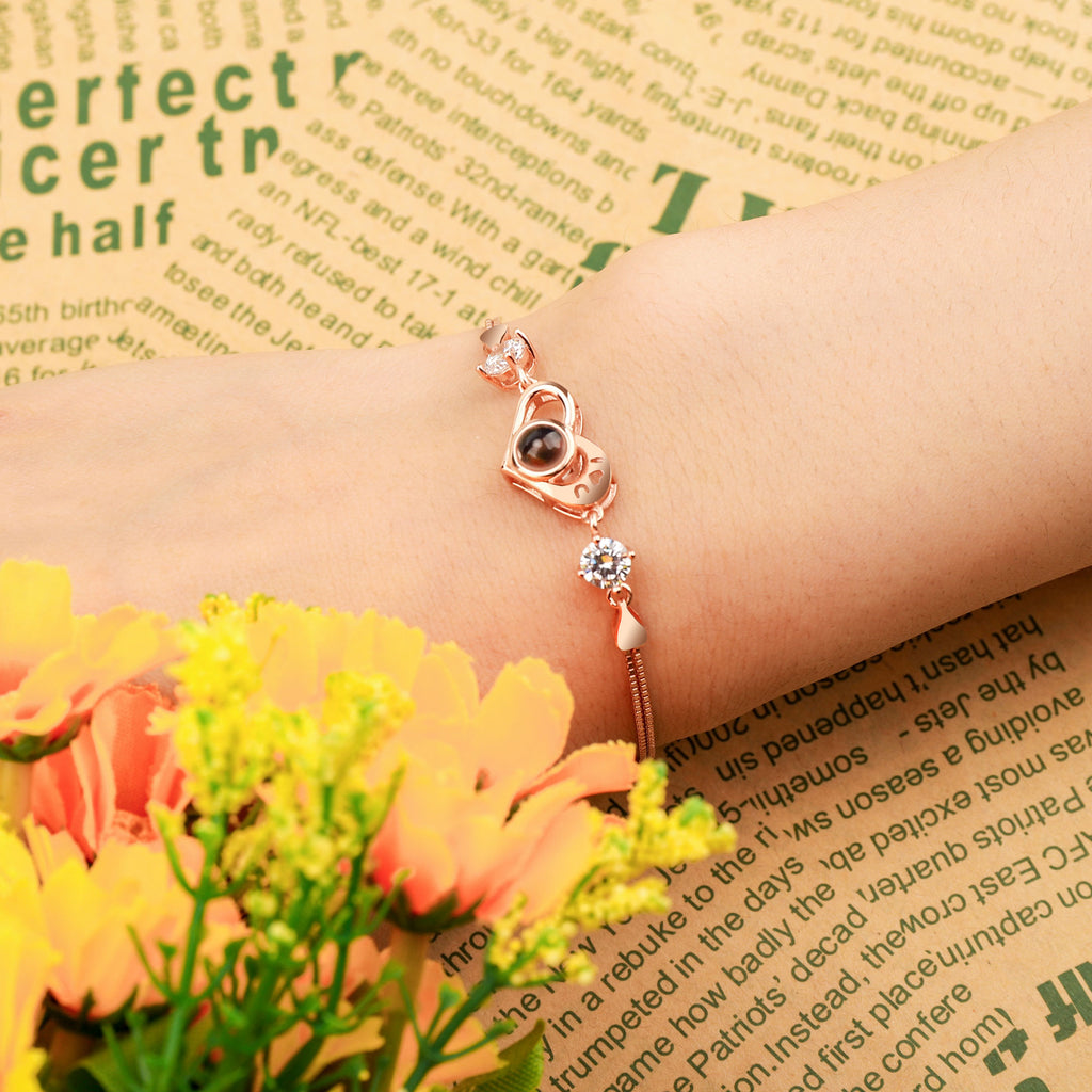 SQL22101302projection bracelet