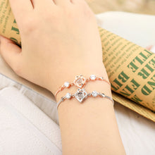 Load image into Gallery viewer, Double Heart Projection Bracelet