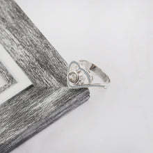 Load image into Gallery viewer, heart projection ring