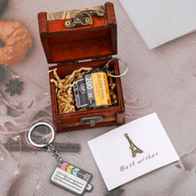 Load image into Gallery viewer, LM20102802 photo keychain