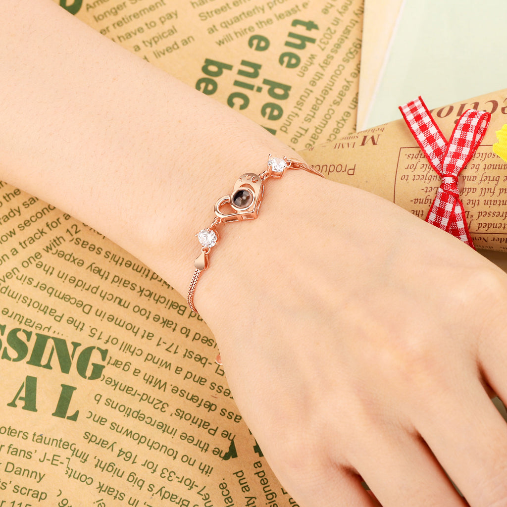 SQL22101302projection bracelet