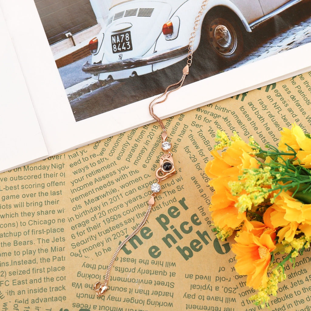 SQL22101302projection bracelet